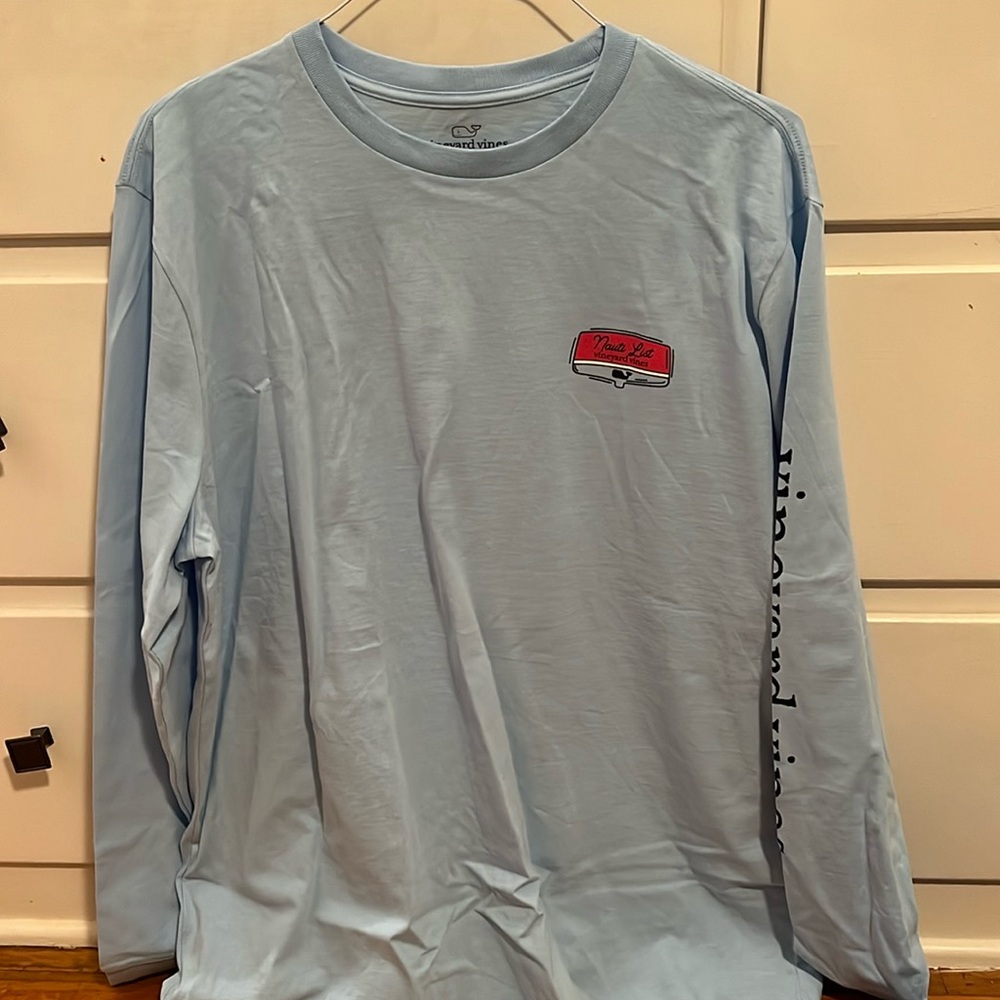 Never been worn, Vineyard Vines Long Sleeve Xmas Tee